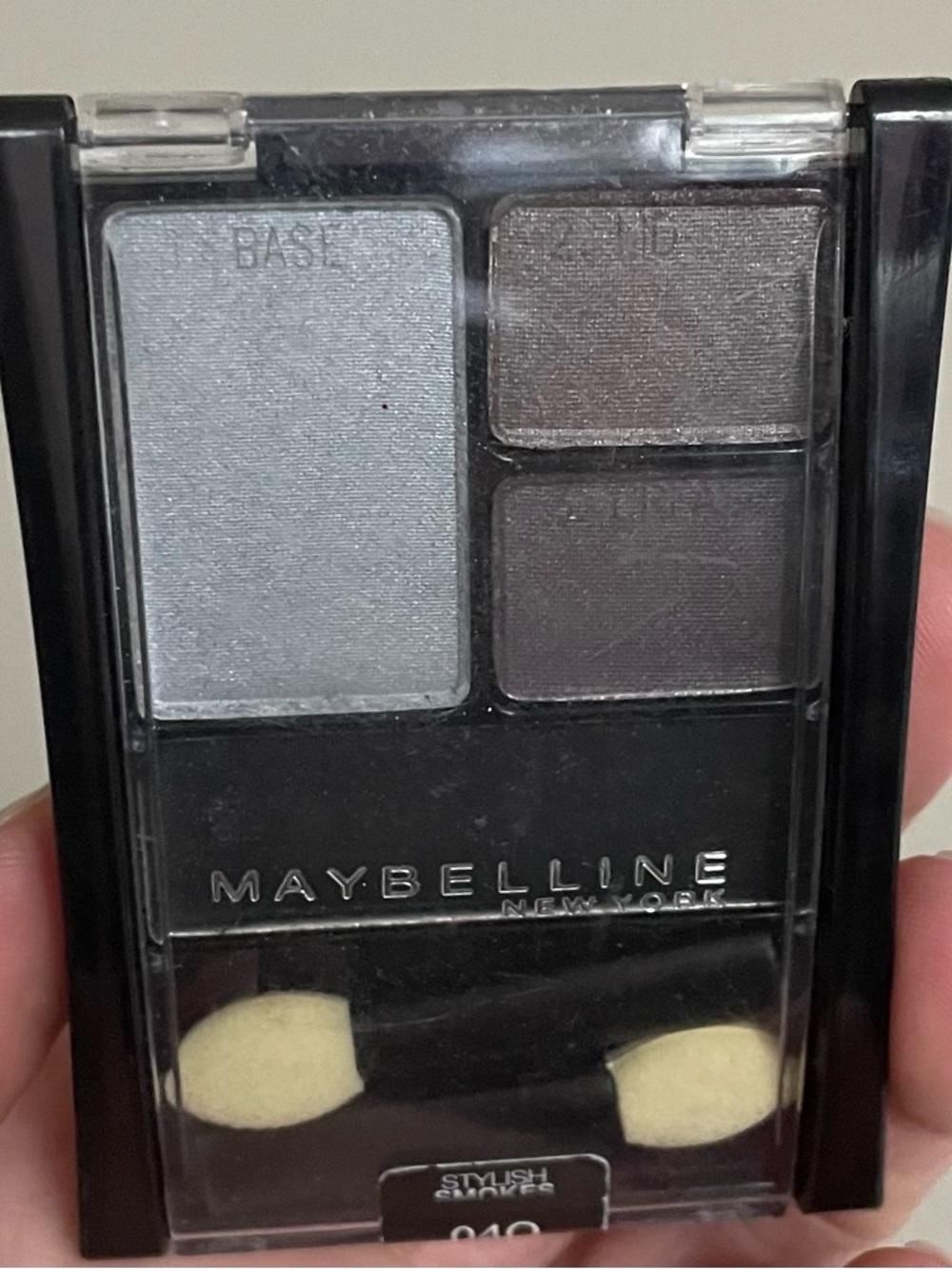 Maybelline New York Expert Wear Eyeshadow Charcoal Smokes 04Q Discontinued